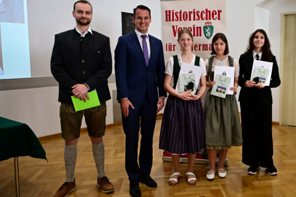 06 Preistraegerinnen Private MS Graz Eggenberg des Vereines fuer Franziskanische Bildung 600x400 - Wartinger- und Tremelmedaille 2025