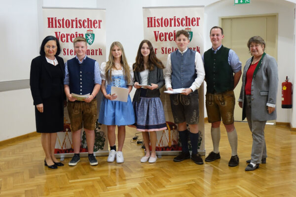 07 PreistraegerInnen MS Langenwang 1 600x400 - Verleihung Wartinger- und Tremelmedaille 2024