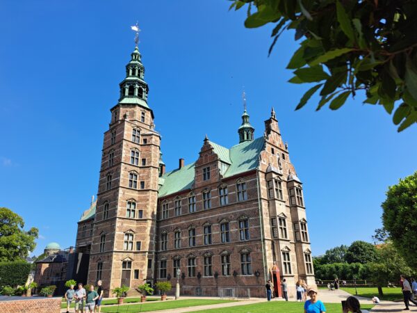 1 Kopenhagen Schloss Rosenborg 600x450 - D&auml;nemark 2026
