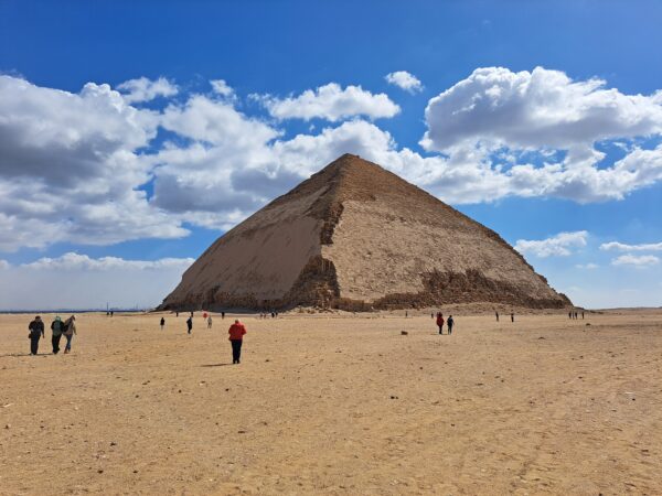 10 Dahshur Knickpyramide 1 600x450 - Ägypten 2024