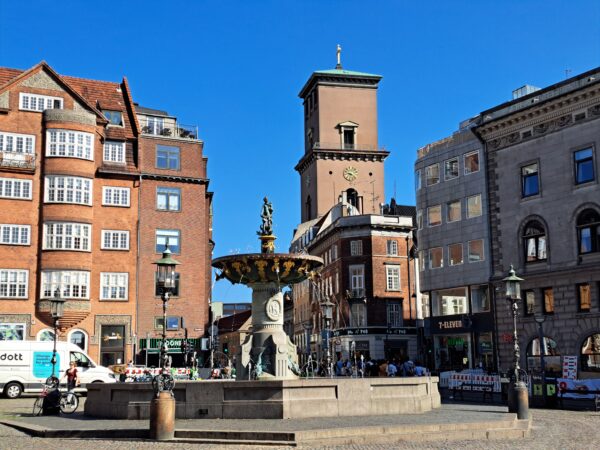 13 Kopenhagen Gammeltorv Frauenkirche 600x450 - D&auml;nemark 2026