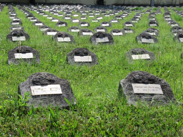13 2022 Fogliano di Redipuglia Soldatenfriedhof IMG 1335 600x450 - "Auf den Spuren der Isonzofront" 2022