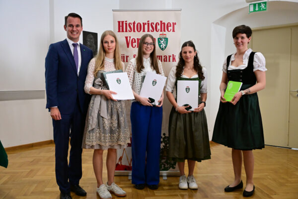 14 Preistraegerinnen HAK HAS Leibnitz 600x400 - Wartinger- und Tremelmedaille 2025