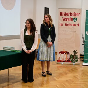 Wartinger- und Tremelmedaille 2026 15 Wartinger und Tremel Feier 2026 Johanna Haeusler und Mag. Teresa Bleymaier 300x300 - Wartinger- und Tremelmedaille 2026