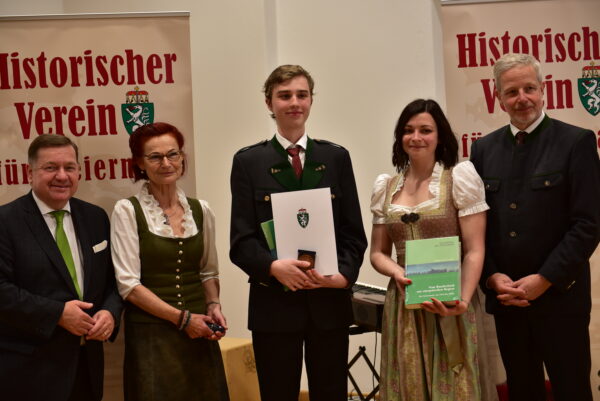 15 Wartinger und Tremelfeier 2023 Tremel Preistraeger Matthaeus Peter Krasser mit Werner Amon Karin Thierrichter Carina Schoerghuber Gernot Obersteiner 1 600x401 - Wartinger- und Tremelfeier 2023