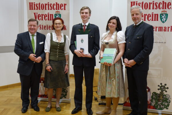 15 Wartinger und Tremelfeier 2023 Tremel Preistraeger Matthaeus Peter Krasser mit Werner Amon Karin Thierrichter Carina Schoerghuber Gernot Obersteiner 600x400 - Verleihung Wartinger- und Tremelmedaille 2023