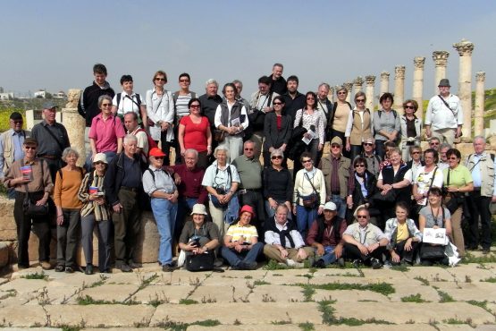 2010 gruppenfoto Jordanien 1 555x370 - Gruppenfotos