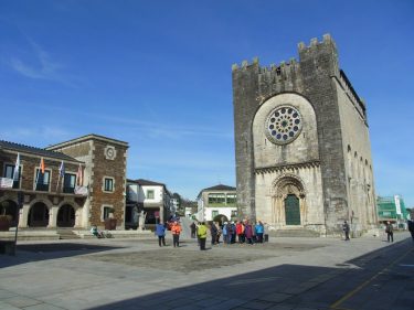 2016 Jakobsweg 42 Portomarin Iglesia San Nicolas 375x281 - Jakobsweg 2016