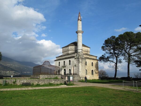 2 2023 Ioannina Fethiye Moschee 600x450 - Griechenland 2023