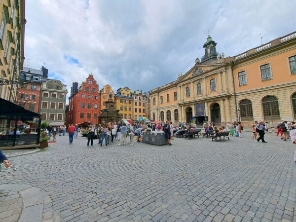 2 Stockholm Stortorget Schwedische Akademie 600x450 - Südschweden 2023