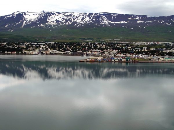 32 Akureyri R0011351 600x450 - Island 2013