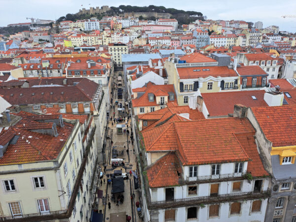 37 Lissabon Baixa 600x450 - Portugal 2025