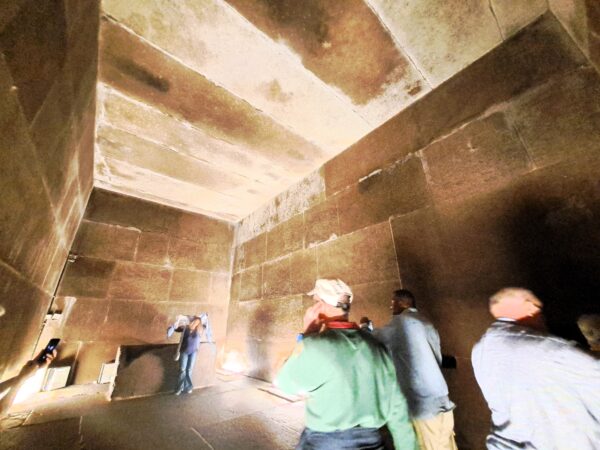 4 Giseh Cheops Pyramide Grabkammer 1 600x450 - Ägypten 2024