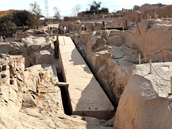 55 Assuan Steinbruch unvollendeter Obelisk 1 600x450 - Ägypten 2024