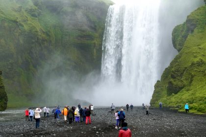 58 Wasserfall Skógafoss R0012234 420x280 - Island 2013