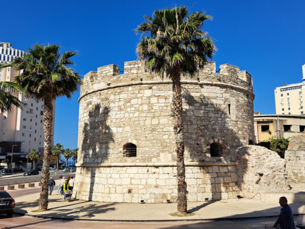 5 Durres Venezianischer Turm 600x450 - Südwestbalkan 2025