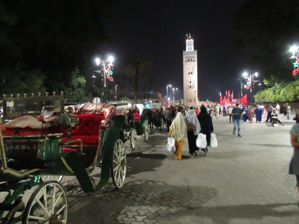 71 2022 Marrakech bei Nacht Koutoubia Moschee 600x450 - Marokko 2022