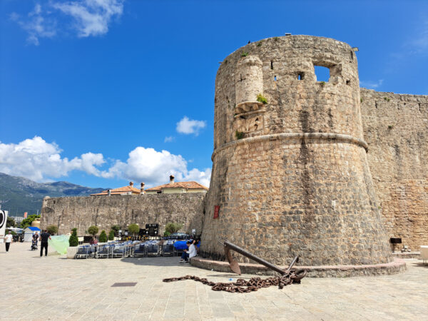 73 Budva Altstadtmauer 600x450 - Südwestbalkan 2025