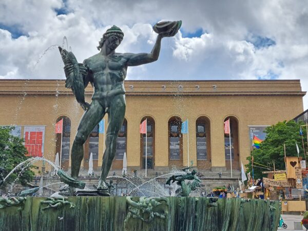 74 Goeteborg Goetaplatsen Konzerthaus Poseidon Brunnen 600x450 - Studienfahrt Südschweden
