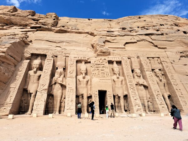 75 Abu Simbel Hathor Tempel 1 600x450 - Ägypten 2024