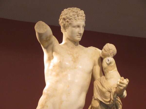 76 2023 Olympia Museum Hermes des Praxiteles 600x450 - Griechenland 2023