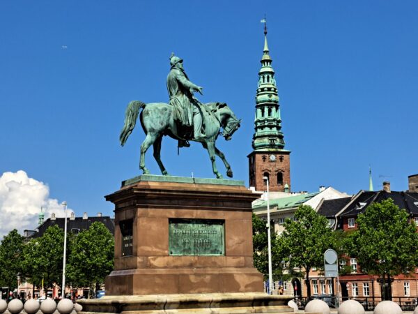 8 Kopenhagen Schloss Christiansborg Frederik VI 600x450 - D&auml;nemark 2026