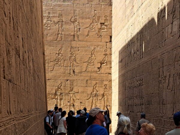 85 Edfu Horustempel Tempelumgang 1 600x450 - Ägypten 2024
