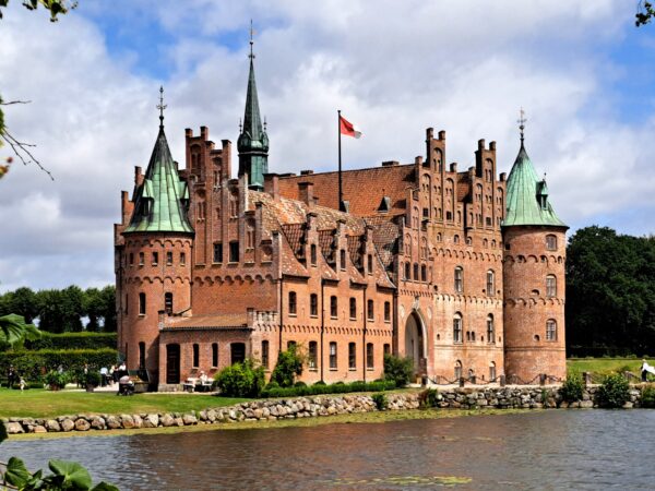 87 Schloss Egeskov 600x450 - D&auml;nemark 2026