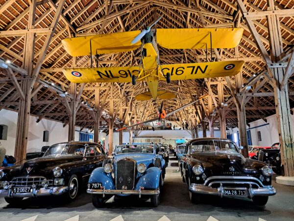 90 Schloss Egeskov Oldtimer und Flugzeugmuseum 600x450 - D&auml;nemark 2026