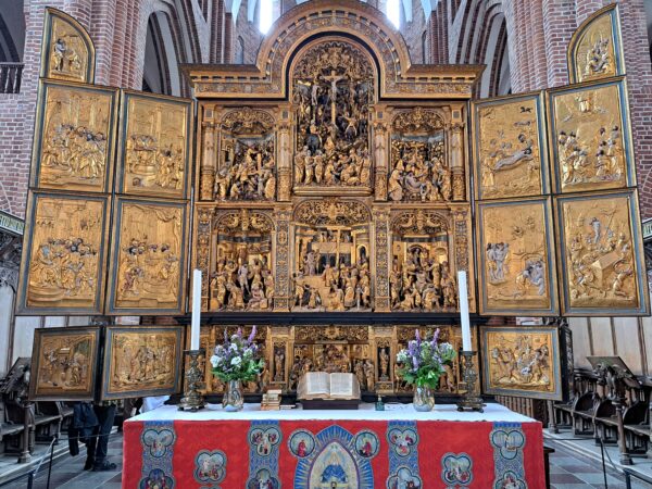 94 Roskilde Dom Fluegelaltar 600x450 - D&auml;nemark 2026