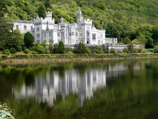 Fahrten 2018 Irland 33 Kylemore Abbey RFH R0042722 555x416 - Irland 2018