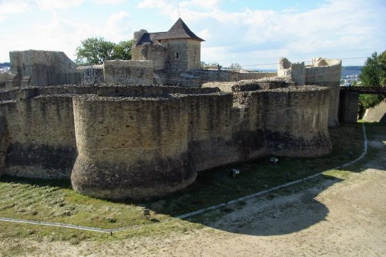 Fahrten GalizienBukowina 2016 40 Sotschen Festung 555x370 - Galizien und Bukowina 2016