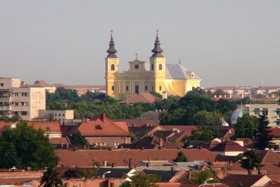 Fahrten GalizienBukowina 2016 52 Großwardein röm kath Kathedrale 555x370 - Galizien und Bukowina 2016