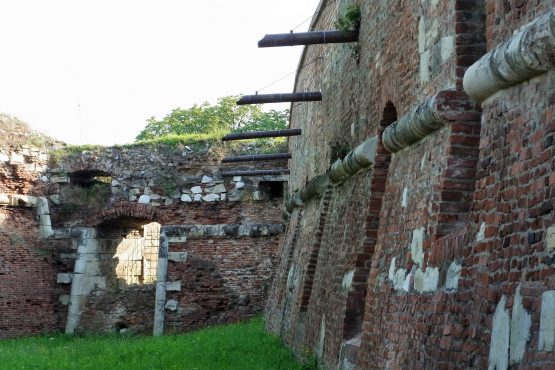 Fahrten GalizienBukowina 2016 53 Großwardein Festung 555x370 - Galizien und Bukowina 2016