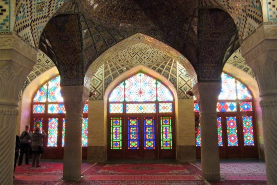 Fahrten Iran 2017 18 Shiraz Nasir ol Molk Moschee 555x370 - Iran 2017