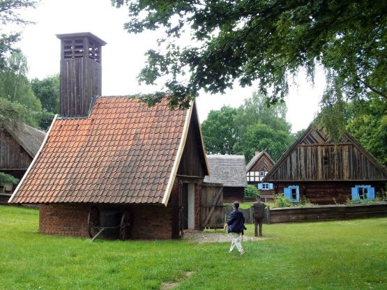 Fahrten Polen 2017 14 Hohenstein Freilichtmuseum1 555x416 - Polen 2017