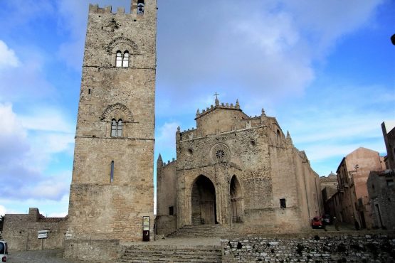 Fahrten Sizilien 2018 38 Erice Chiesa Matrice RFH R0039615 555x370 - Sizilien 2018