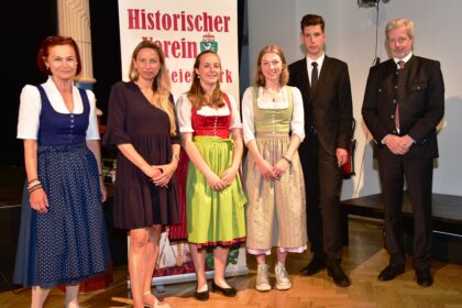 Tremel-PreisträgerInnen mit Karin Thierrichter, Landesrätin Mag. Dr. Juliane Bogner-Strauß und Obmann Gernot Peter Obersteiner