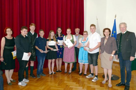 Wartinger Schulen 2018 09 555x370 - Verleihung Wartinger- und Tremelmedaille 2018