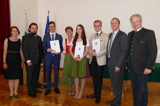 Wartinger Schulen 2018 33 555x370 - Verleihung Wartinger- und Tremelmedaille 2018
